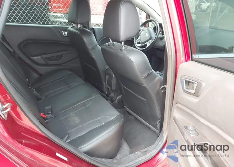 2015 Ford Fiesta Titanium из США, поврежденный, VIN 3FADP4FJ1FM171680